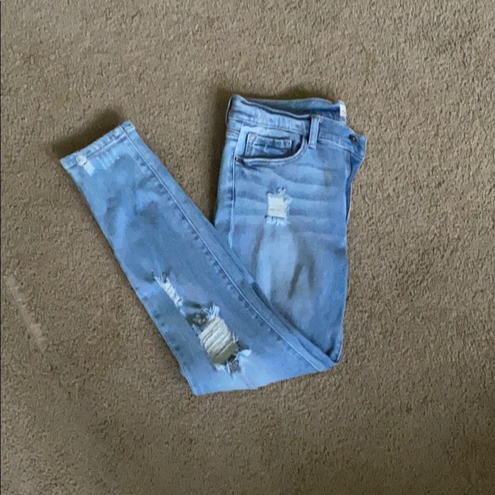 Vici distressed skinny jeans. Light wash. Size 29.